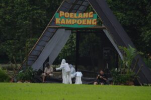poelang kampoeng kebun raya bogor