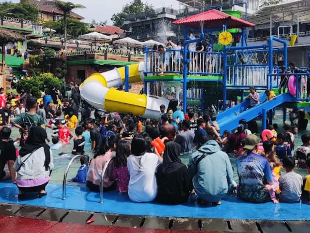 Darajat Pass, Pemandian Air Panas Favorit di Garut yang Bikin Betah!