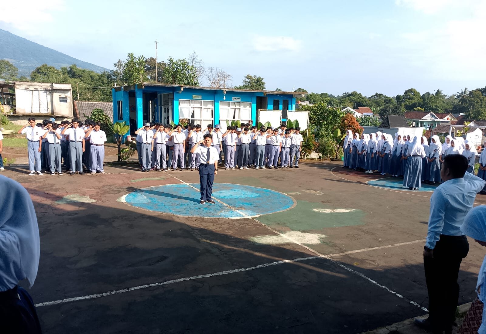 Pasca Libur Lebaran, Triwijaya Bogor Bangun Semangat Belajar Siswa