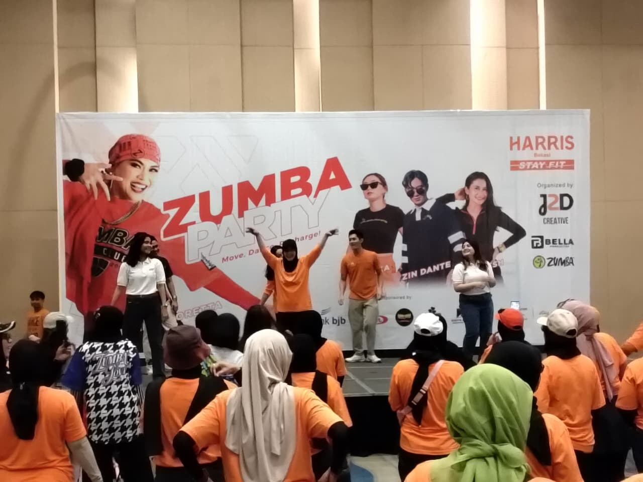 300 Orang Tumpah Ruah! Zumba Party Bekasi 2026 Jadi Ajang Lepas Stres Paling Seru