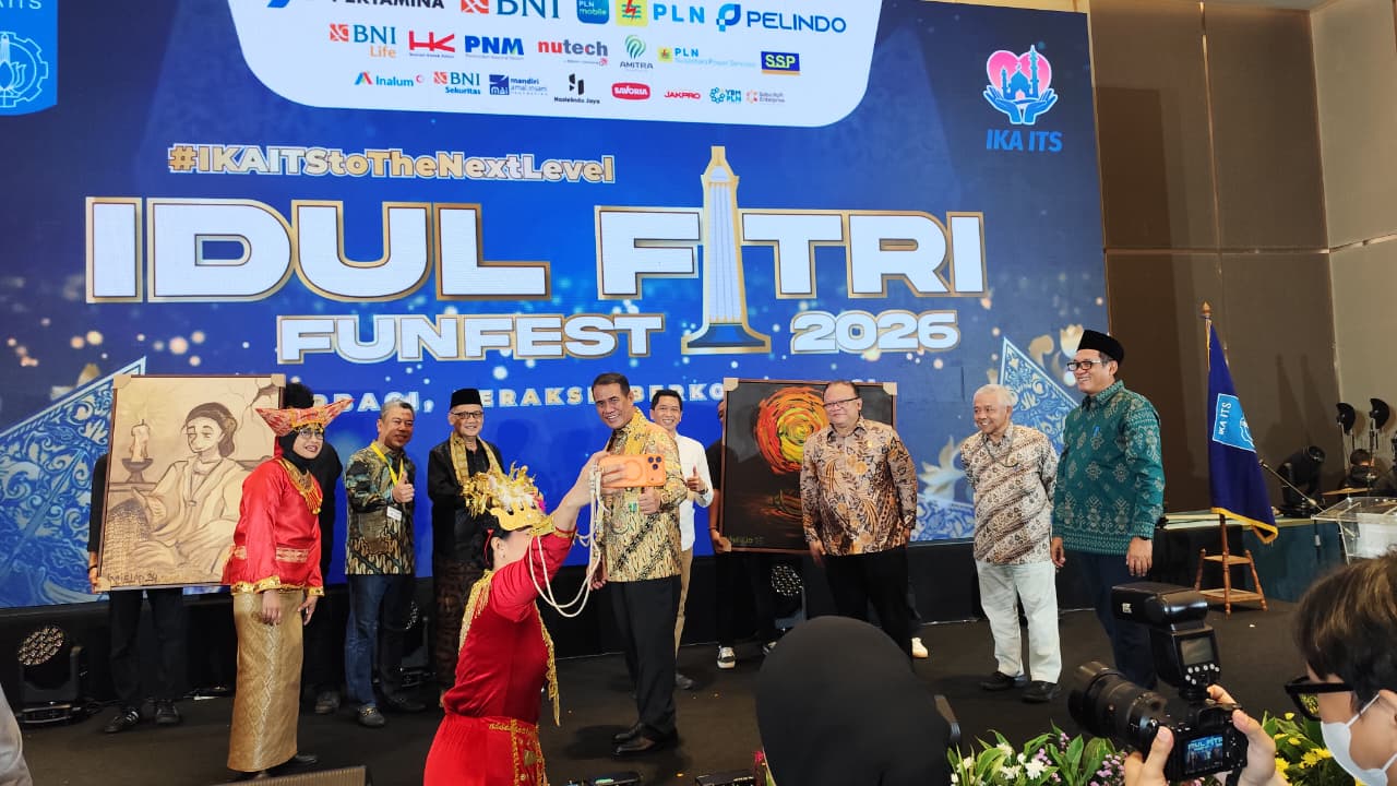 Hadiri Idul Fitri Fest 2026 IKA ITS, Mentan Ajak Kolaborasi Nasional, Menteri Haji Bawa Kabar Baik!