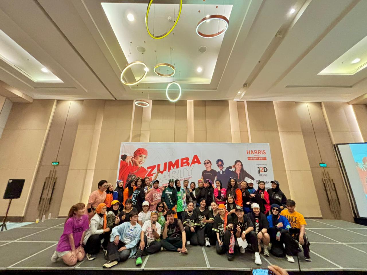Sold Out! Zumba Party HARRIS Hotel & Convention Bekasi Sukses Ajak 300+ Peserta Wujudkan Gaya Hidup “Living in Balance”