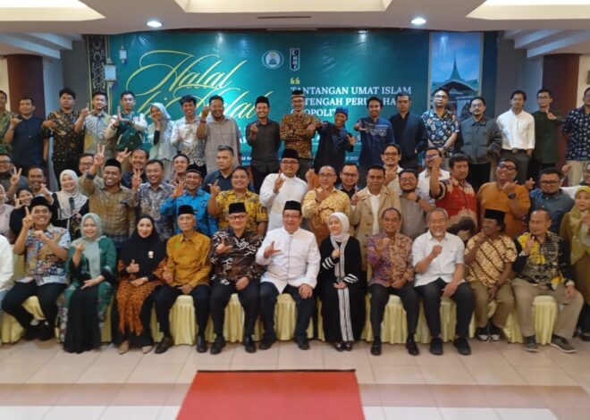 Asik, Alumni HMI Yogyakarta Baca Geopolitik Global dalam Halal Bihalal di Kompleks DPR RI