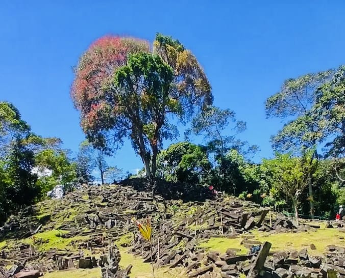 Misteri Gunung Padang Terungkap? Situs Megalitikum Ini Bikin Dunia Tercengang