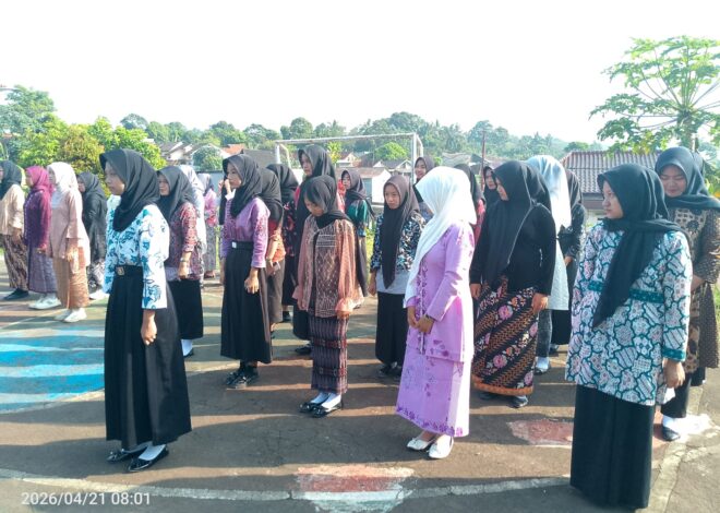 Peringati Hari Kartini, SMP dan SMK Triwijaya Dorong Siswa Berani Bermimpi
