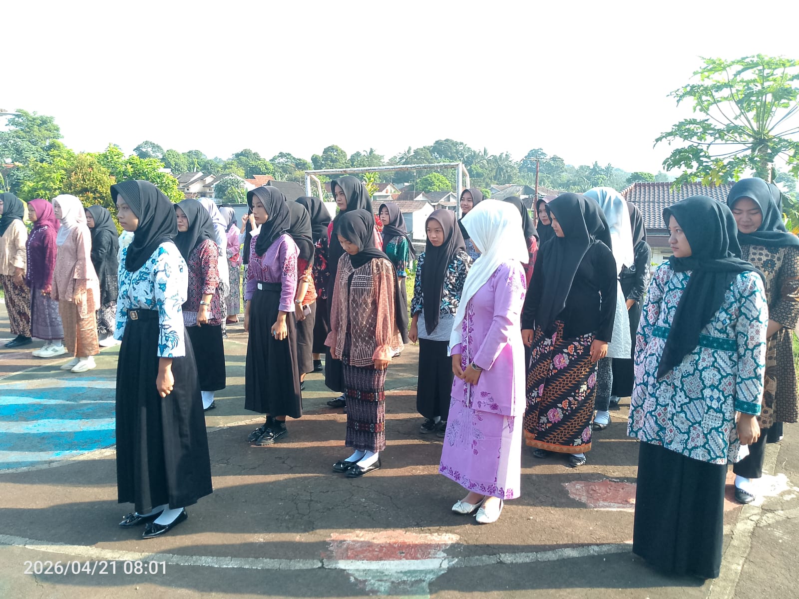 Peringati Hari Kartini, SMP dan SMK Triwijaya Dorong Siswa Berani Bermimpi