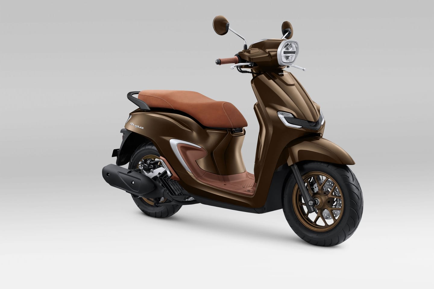 Motor Retro Honda Stylo 160 Burgundy 2026: Mewah, Stylish, dan Bikin Viral