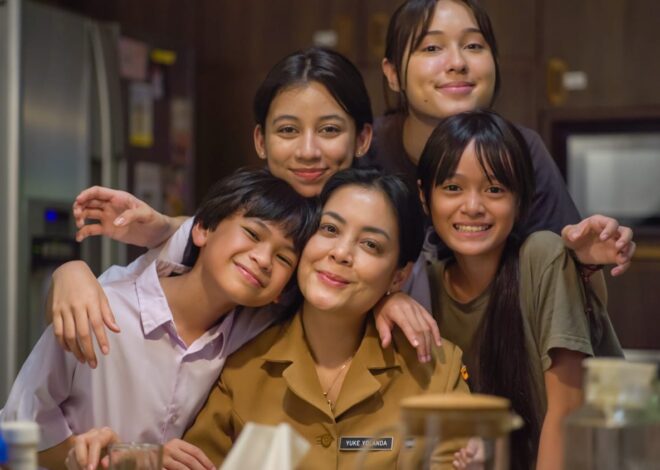 Yasmin Napper dan Lulu Tobing Bagikan Makna Memori Keluarga Lewat Film “Yang Lain Boleh Hilang, Asal Kau Jangan”