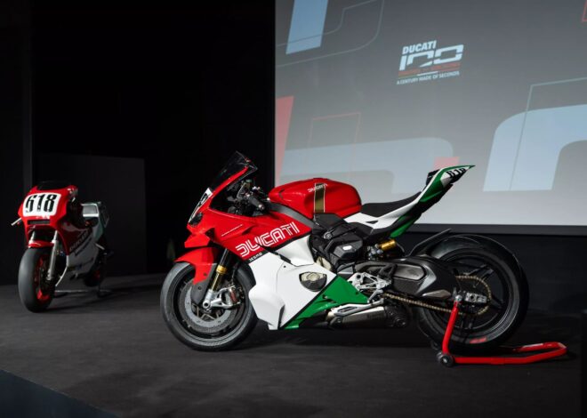 Ducati Rayakan 100 Tahun, Luncurkan Superleggera V4 Centenario Tricolore Super Langka