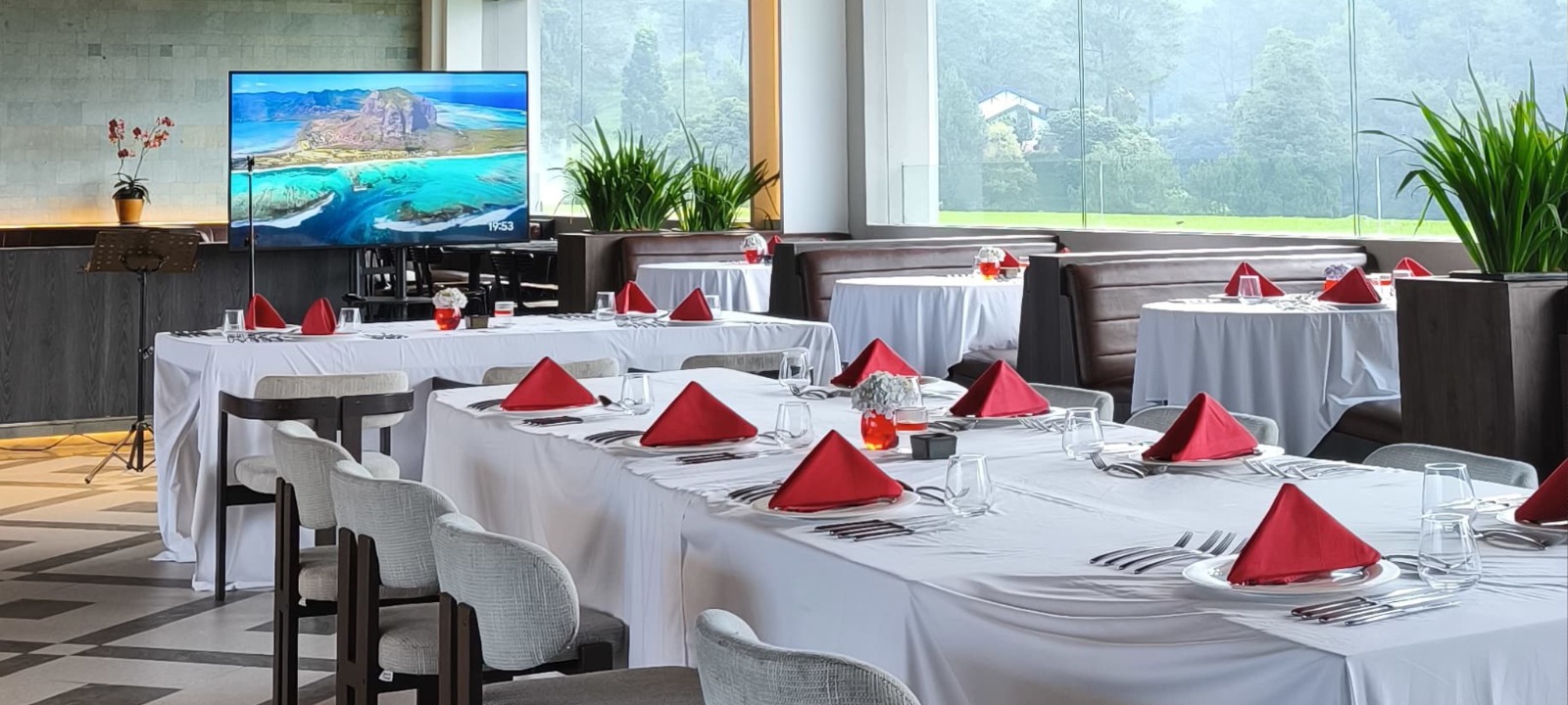 Nusantara Gourmet di Grand Aston Puncak: Fine Dining 6 Course Rasa Indonesia yang Elegan