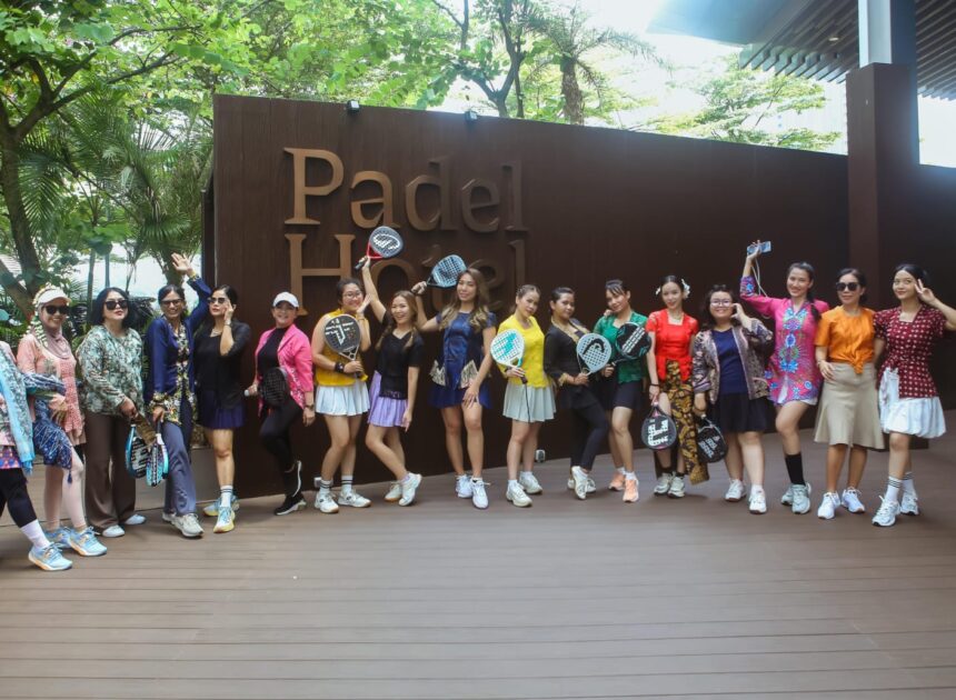 Padel Pakai Kebaya? Event Kartini di BSD Ini Bikin Heboh!