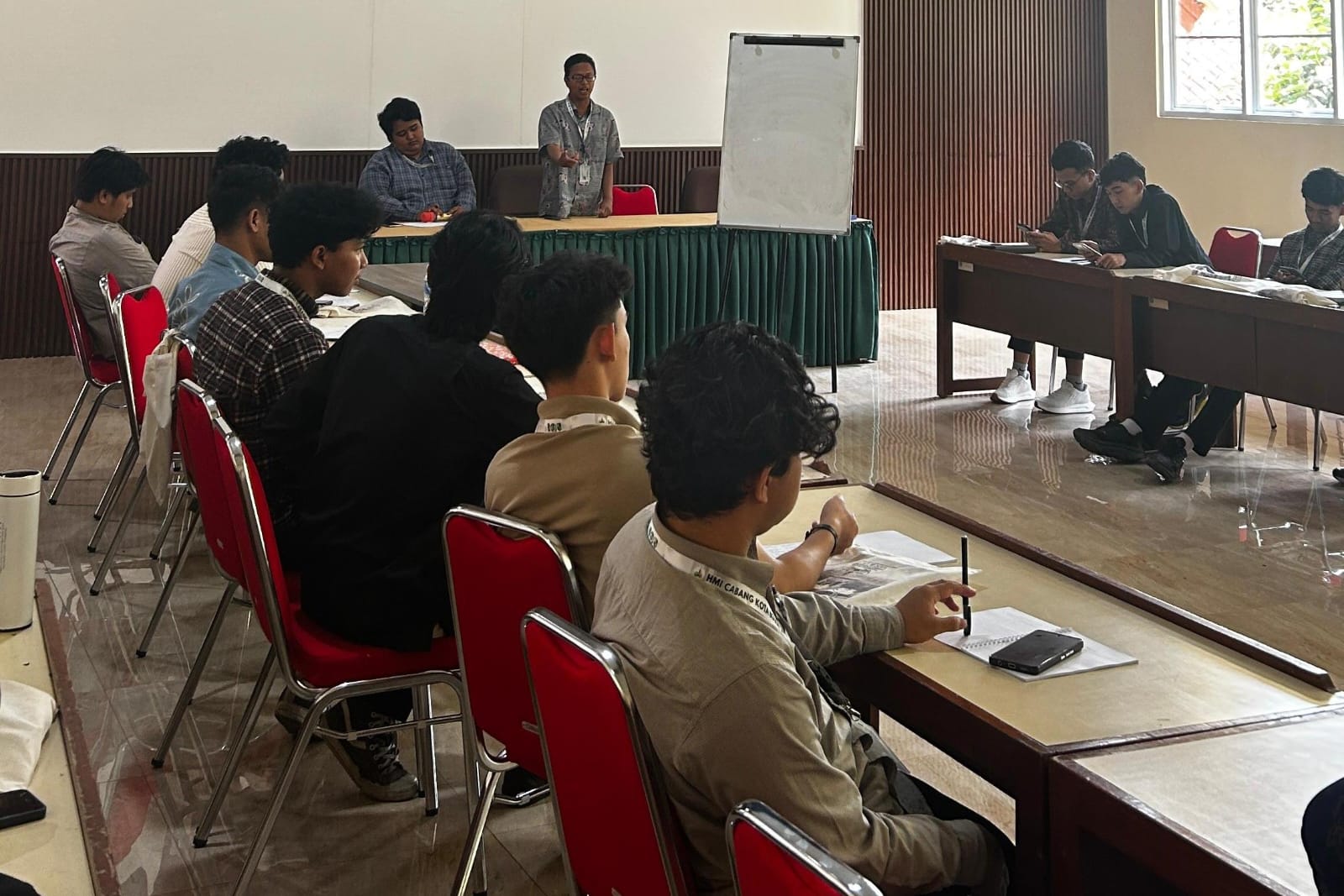 Mahasiswa Didorong Lebih Peduli: SRT LK2 HMI Angkat Isu Pemuda Desa
