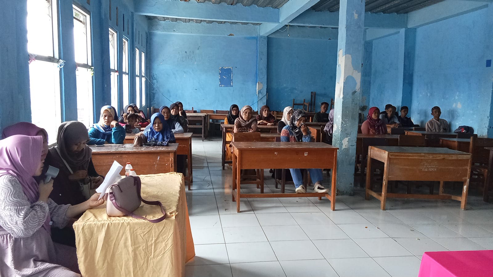 92 Siswa SMK Triwijaya Bogor Lulus 100 Persen, Orang Tua Haru Saat Pengumuman
