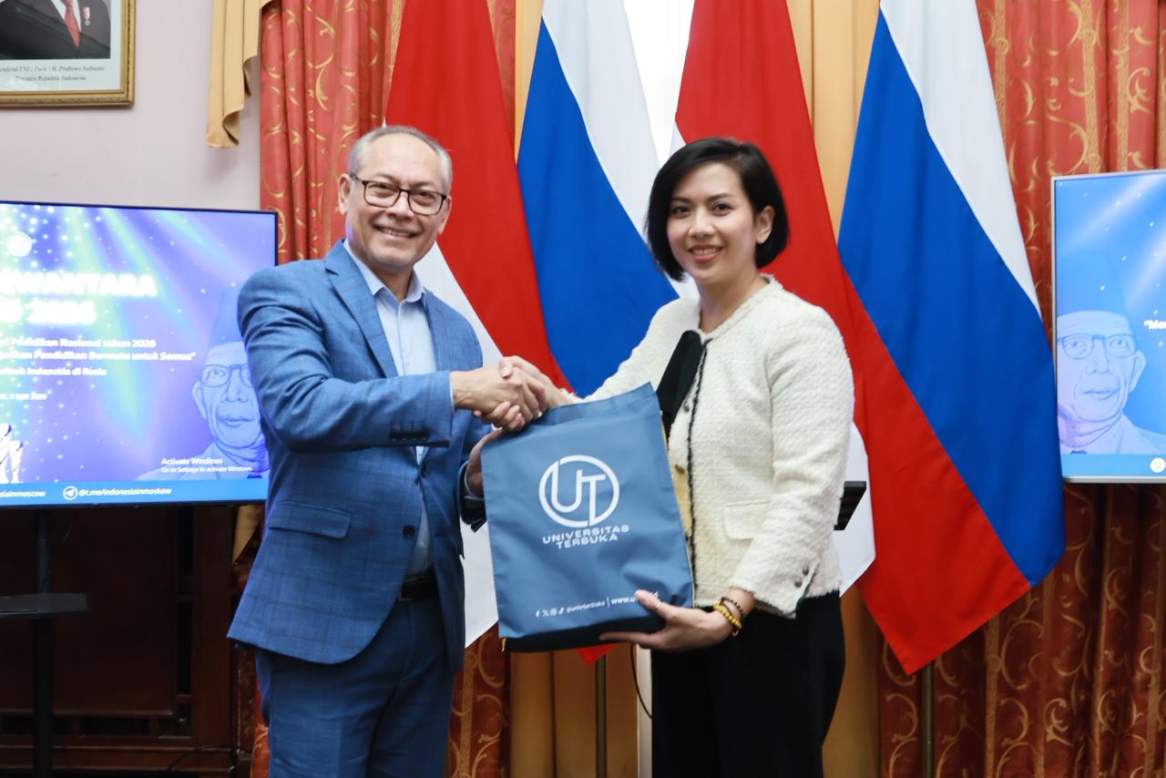 Sekjen IKA UT Dukung Diplomasi Mahasiswa Indonesia-Rusia di Ki Hajar Dewantara Award 2026 Moskow