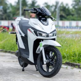 VinFast Perluas Ekosistem Kendaraan Listrik, Tiga Motor Listrik Baru Resmi Dijual di Indonesia
