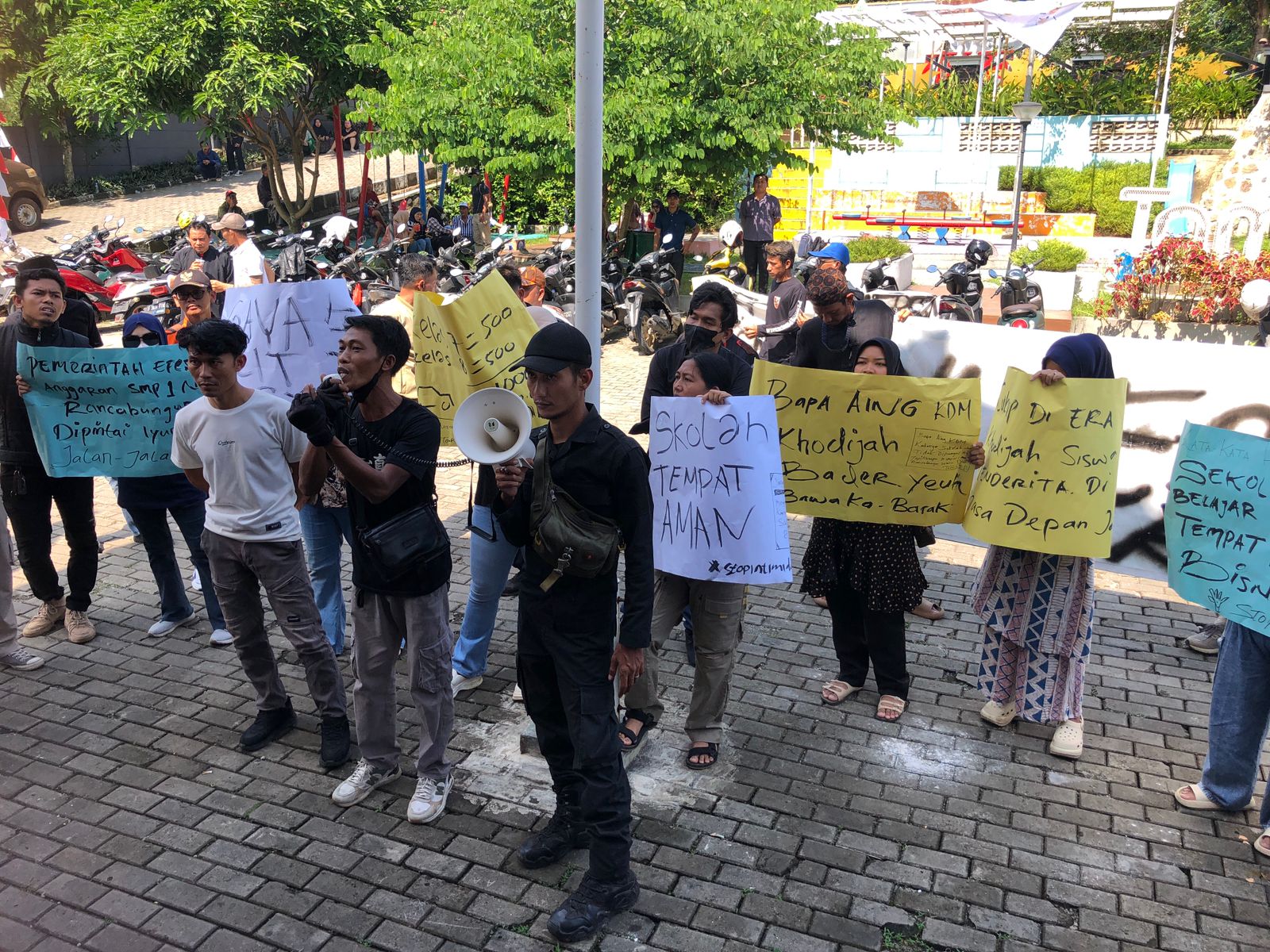 Polemik SMPN 1 Rancabungur Memanas, Wali Murid Tuntut Kepala Sekolah Mundur
