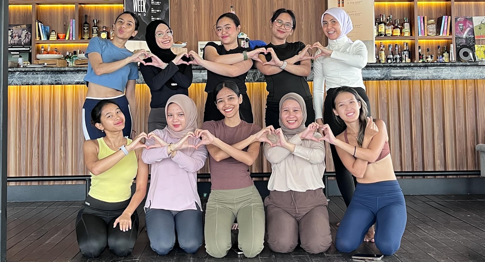 Morning Yoga Flow di ARTOTEL Thamrin Jakarta Jadi Momen Recharge Energi di Tengah Kota