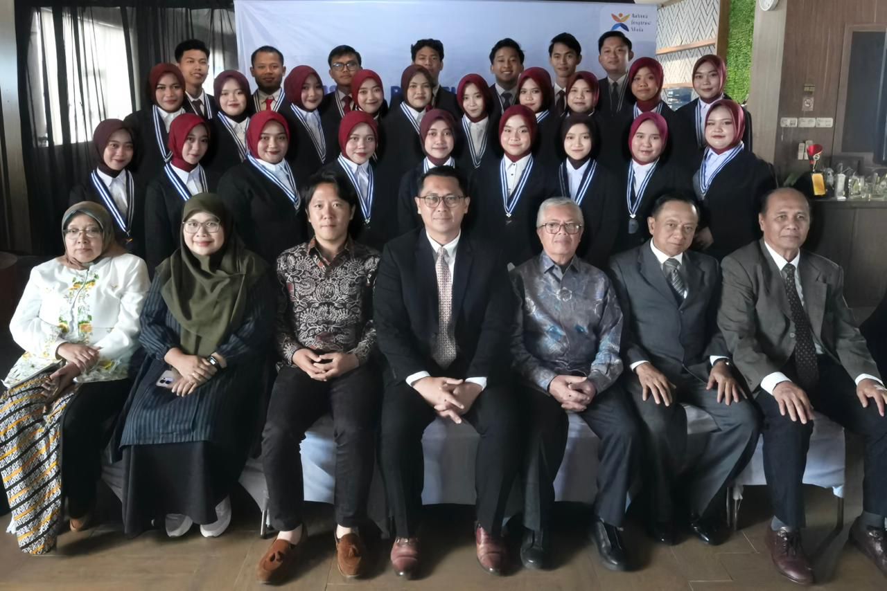 Peluang Karier Internasional Terbuka, Alumni LPK Bahana Berangkat Jadi Caregiver di Jepang