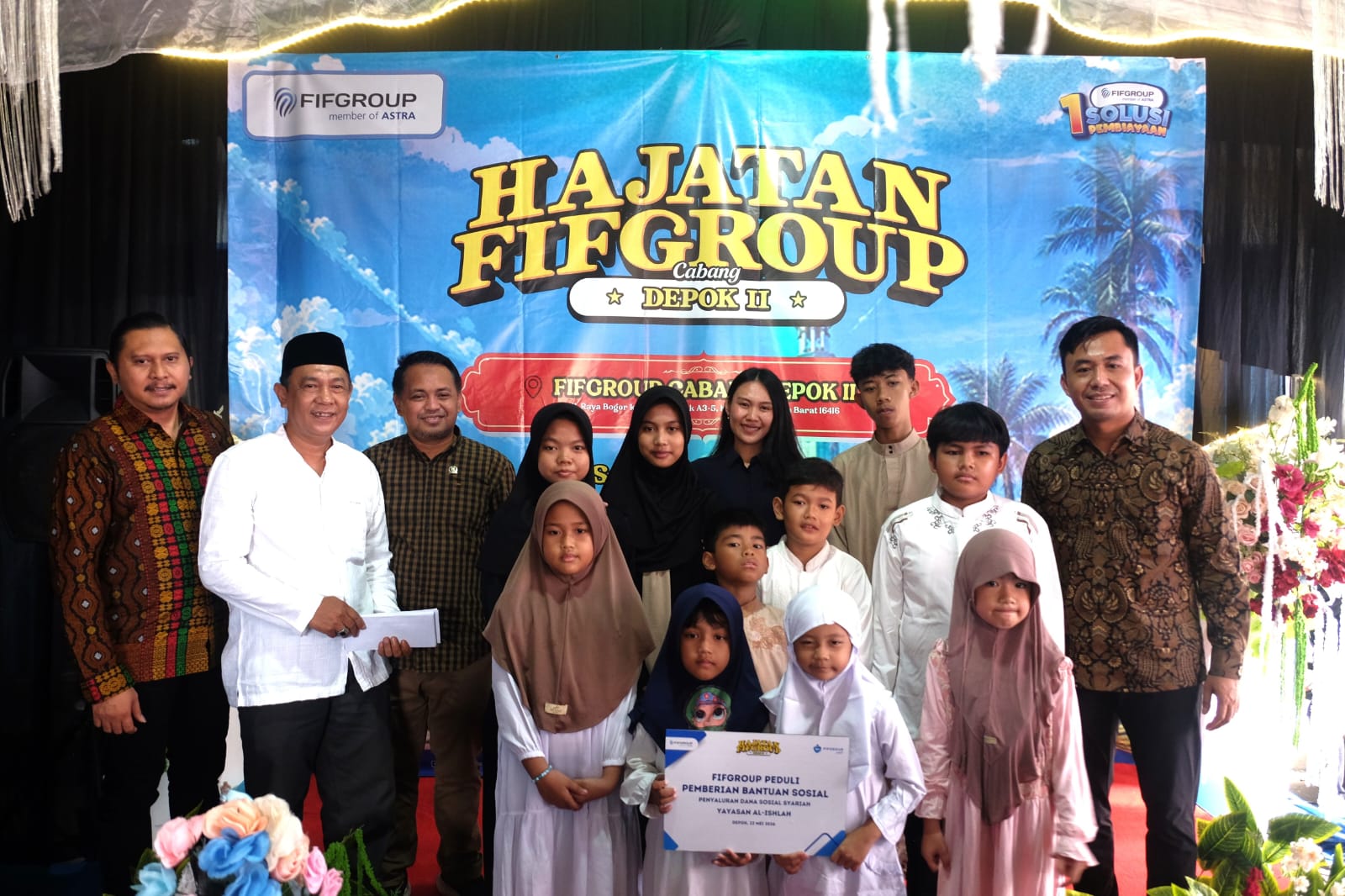 FIFGROUP Depok II Gelar Hajatan Meriah, Apresiasi Pelanggan hingga Berbagi dengan Anak Panti