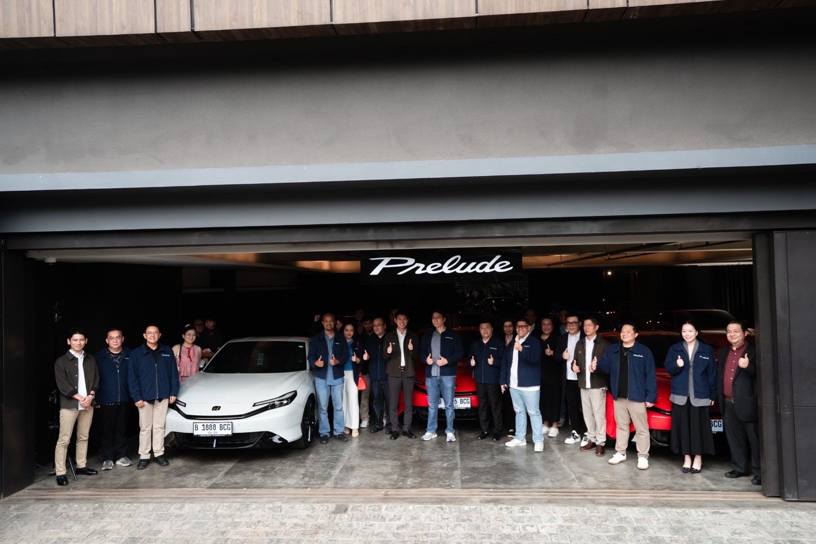 Honda Serahkan Prelude ke Konsumen Pertama di Indonesia, Bawa Joy of Driving ke Era Elektrifikasi