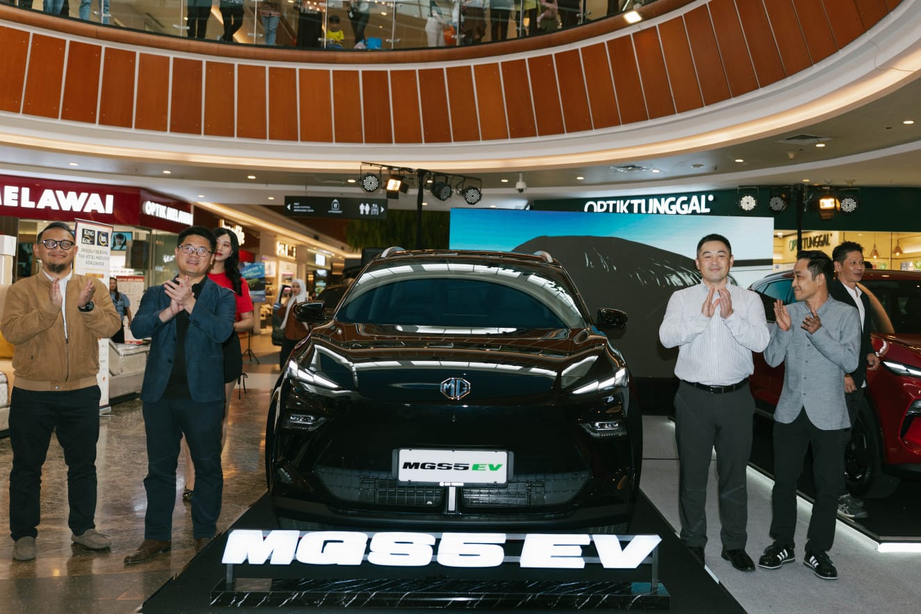 MG Motor Indonesia Perluas Pasar EV Lewat Peluncuran MGS5 EV di Pontianak dan Batam