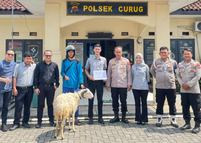 Wujud Kepedulian Sosial, Aston Serang Tebar Hewan Kurban ke Masjid dan Instansi