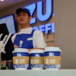 ZUS COFFEE Resmi Hadir di Jakarta, Luncurkan Es Kopi Teman Cerita Khusus Indonesia
