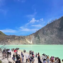 Pesona Kawah Putih yang Selalu Memikat Wisatawan dari Seluruh Indonesia