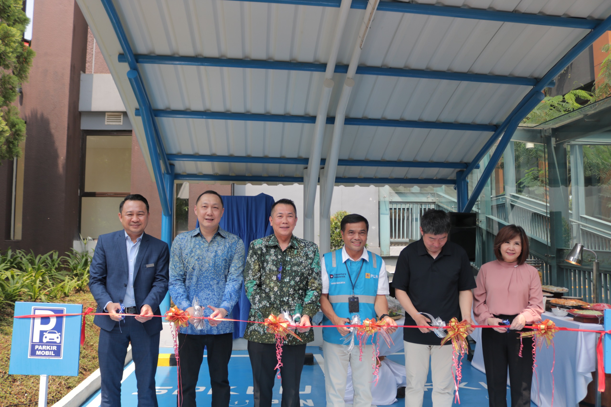 Aston Sentul Resmikan EV Charging Station, Dukung Wisata Ramah Lingkungan di Bogor