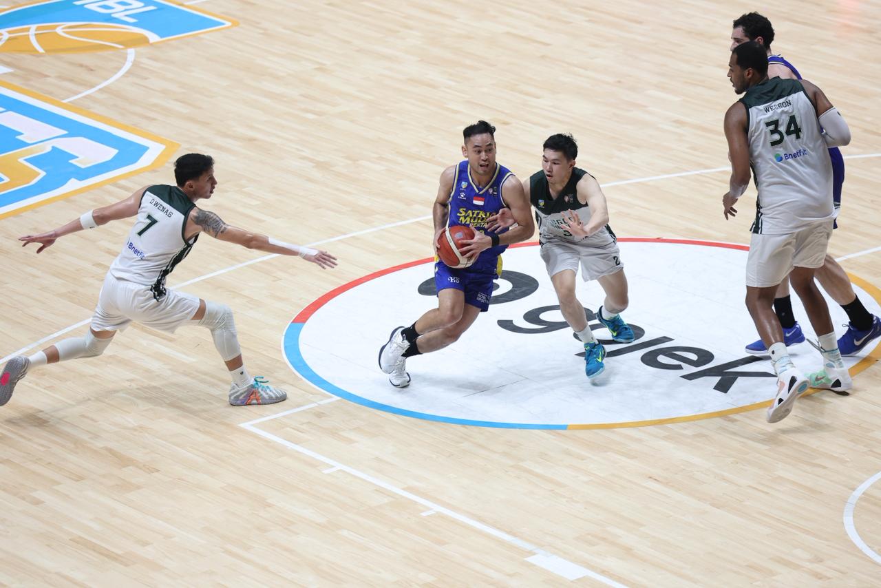 Drama Semifinal IBL 2026! Satria Muda Gagal Amankan Game Perdana Lawan Bogor Hornbills