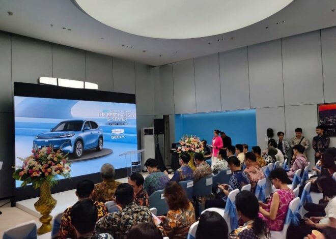 Geely Starray EM-i Sabet Penghargaan SUV Terbaik di Otomotif Award 2026