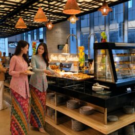 Roti Buaya Gratis dan Hidangan Betawi Lengkap, Aston Priority Simatupang Sambut Ulang Tahun Jakarta