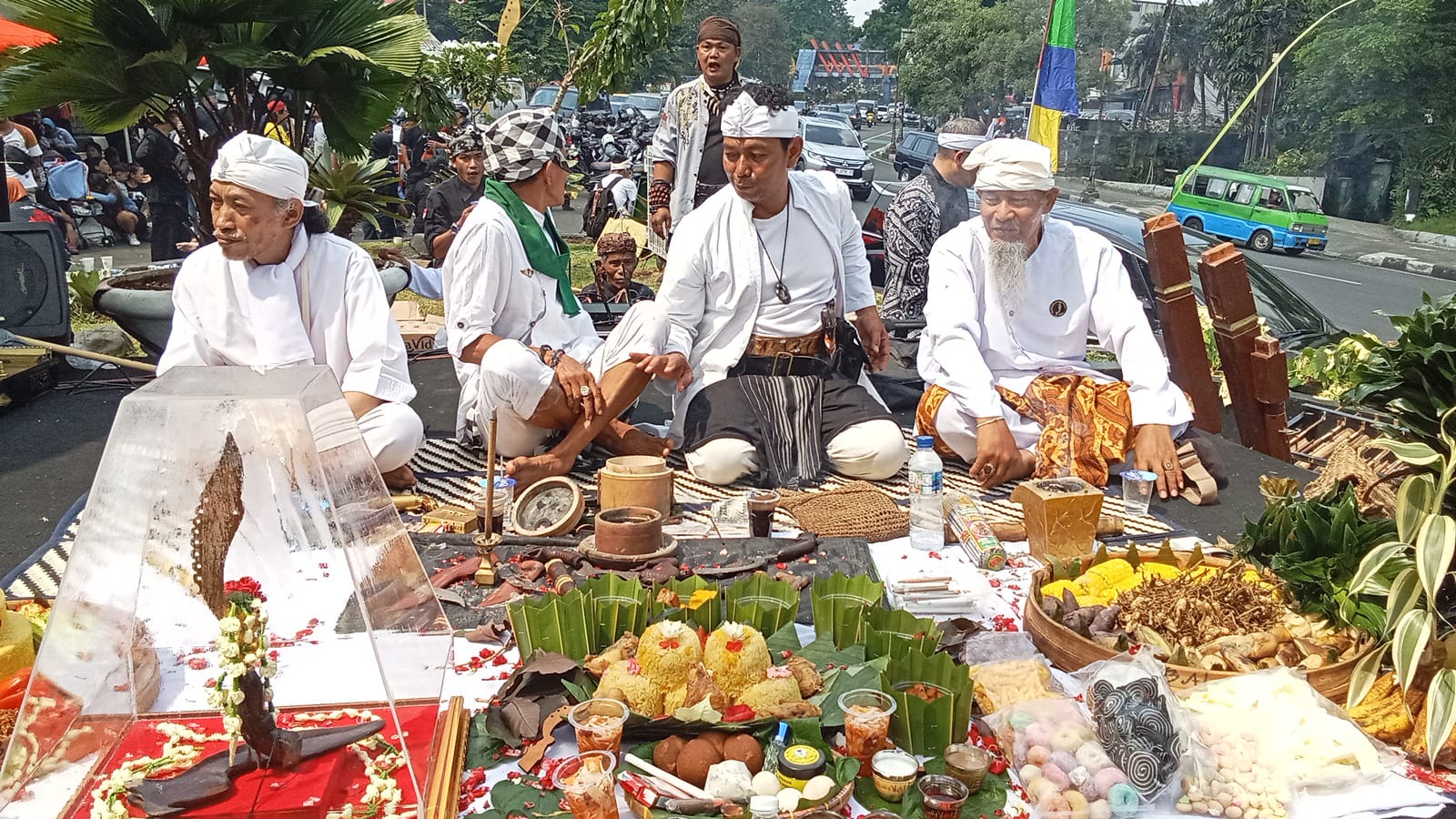 Babakti Tugu Kujang 2026 Teguhkan Identitas Budaya Sunda di Hari Jadi Bogor ke-544