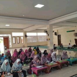 UIA Gelar Penyuluhan Halal di Masjid Raya Al-Muhajirin, Dorong Masyarakat Semakin Sadar Produk Halal