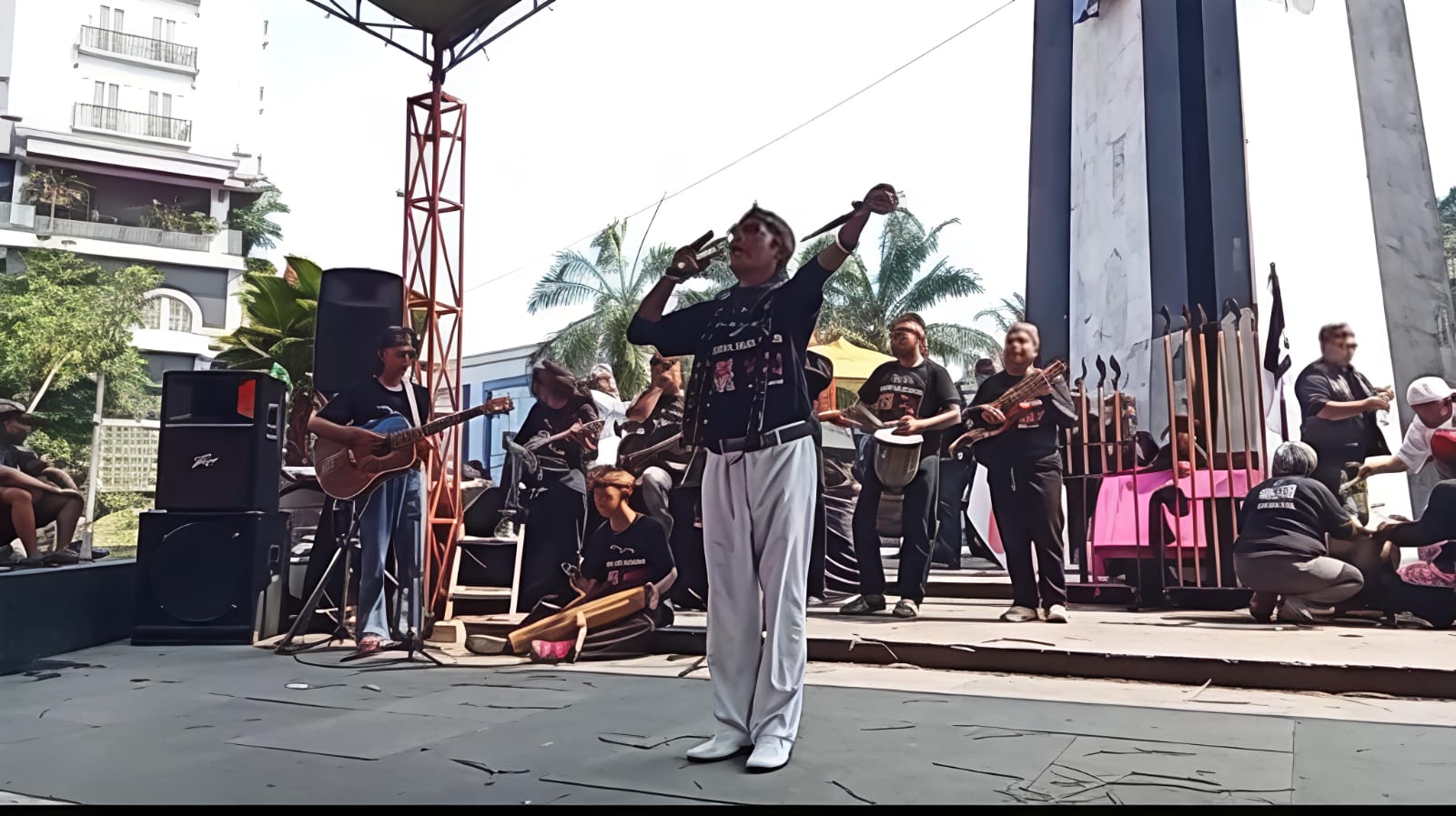 Tampil di Babakti Tugu Kujang, KPJ Merdeka Bogor Ajak Warga Lestarikan Budaya dan Jaga Lingkungan
