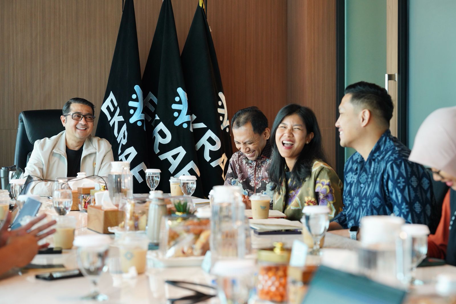 Gandeng YouTube dan Google, Kementerian Ekraf Dorong Pertumbuhan Ekonomi Kreatif Nasional