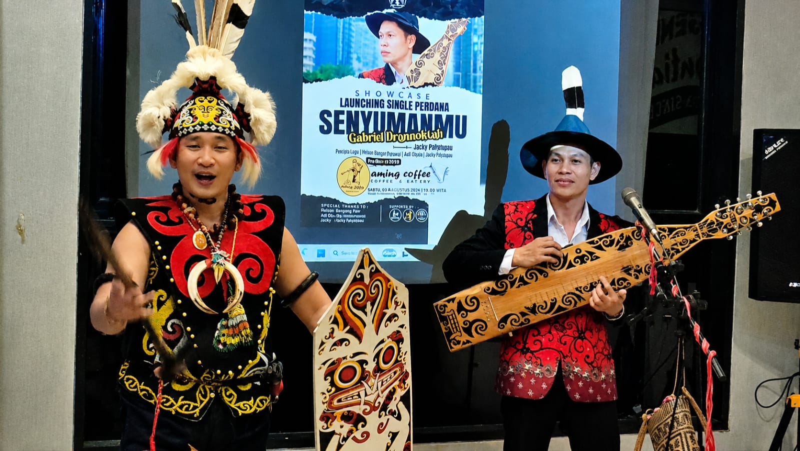 Gabriel Drannoktah Debut Lewat Single “Senyumanmu”, Padukan Sape’ Dayak dan Musik Modern