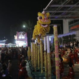 Serunya Atraksi Barongsai di Jakarta Fair 2026, Anak-anak hingga Dewasa Antusias Menonton