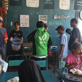 Edisi ke-100 Jumat Berbagi, SEBA Indonesia Tebar Kebahagiaan untuk Warga dan Komunitas Rentan di Bogor