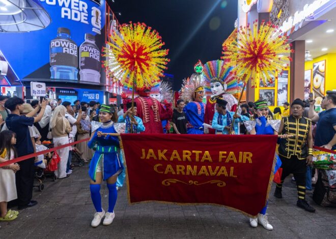 Parade Karnaval Jakarta Fair 2026 Curi Perhatian Pengunjung, Ondel-Ondel hingga Atraksi Api Meriahkan Suasana