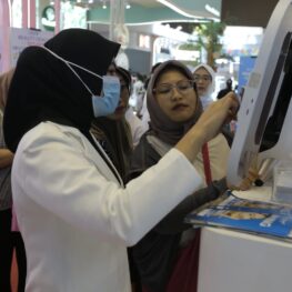 Jakarta Fair 2026 Bawa Berkah bagi Pelaku Jastip, Omzet Sekali Datang Bisa Jutaan Rupiah