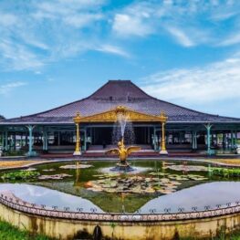 Pura Mangkunegaran, Destinasi Wisata Budaya di Solo dengan Arsitektur Jawa-Eropa yang Memukau