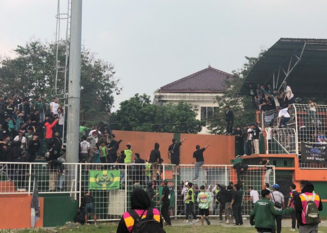 Gesekan Suporter Warnai Laga Persahabatan Persikabo vs PSB Bogor, Pertandingan Sempat Terhenti