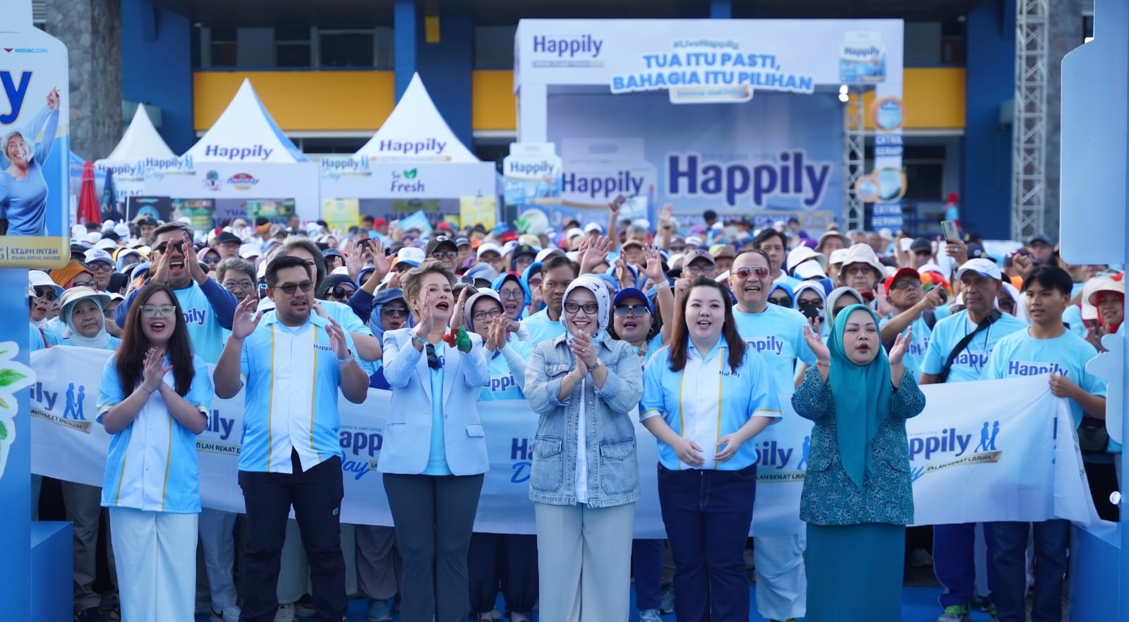 Happily Day Hadir di Bandung, Ajak 1.000 Lansia Tetap Aktif dan Percaya Diri di Masa Golden Age