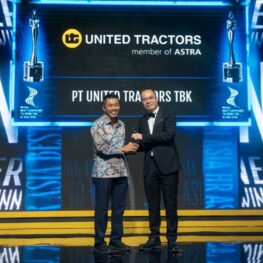 Komitmen pada SDM dan Keberlanjutan, United Tractors Raih Penghargaan HR Asia 2026