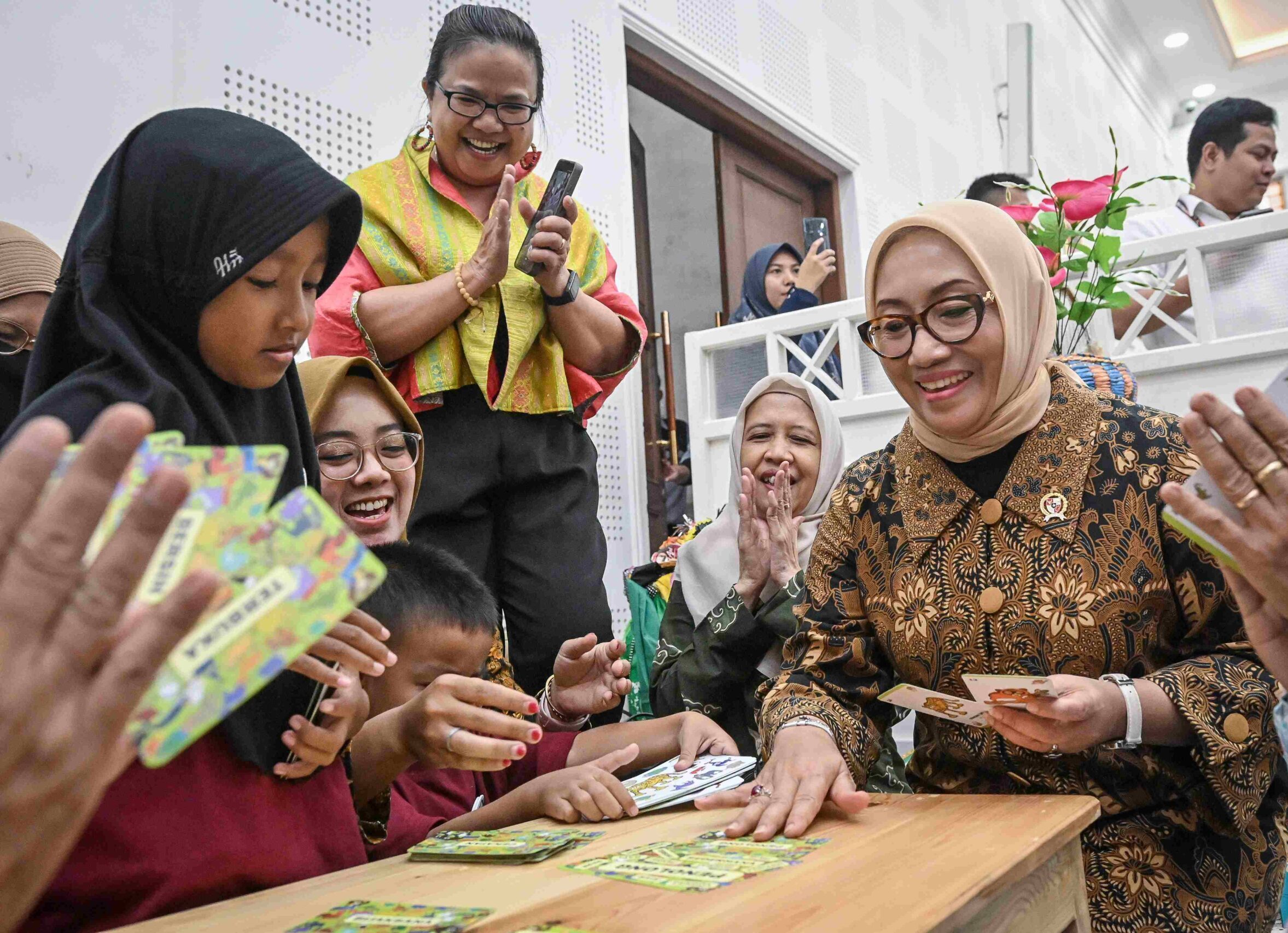 Menteri PPPA: Keluarga Jadi Kunci Lindungi Anak di Era Digital, Bukan Sekadar Regulasi