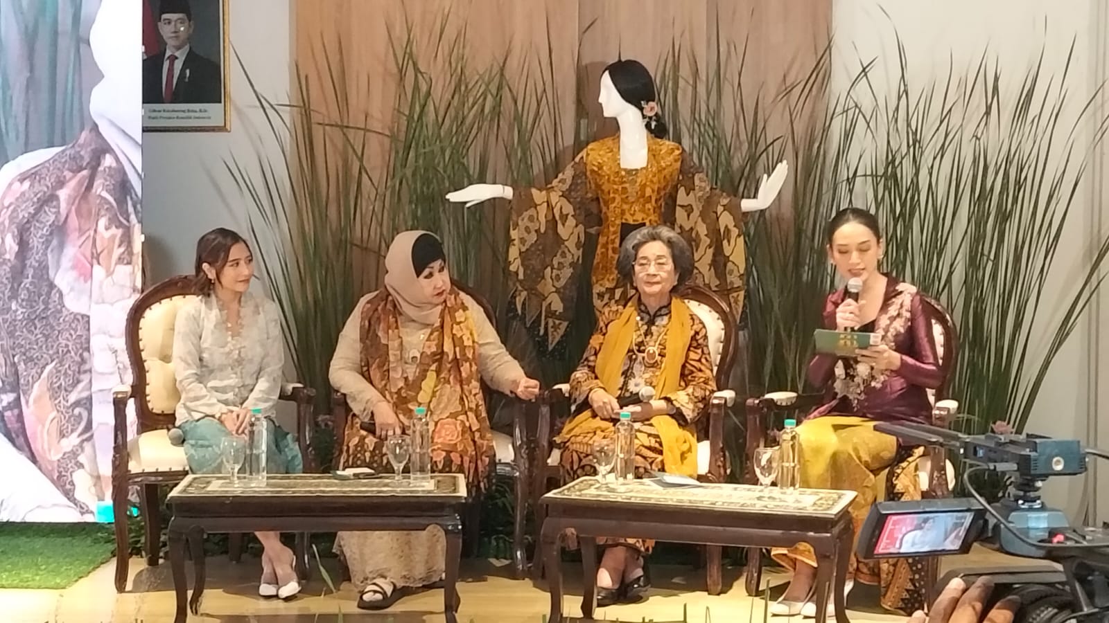 100 Tahun Rahmi Hatta, Yayasan Meutia Hatta Wariskan Nilai Keteladanan Lewat Afternoon Tea Talkshow “Sebuah Legacy”