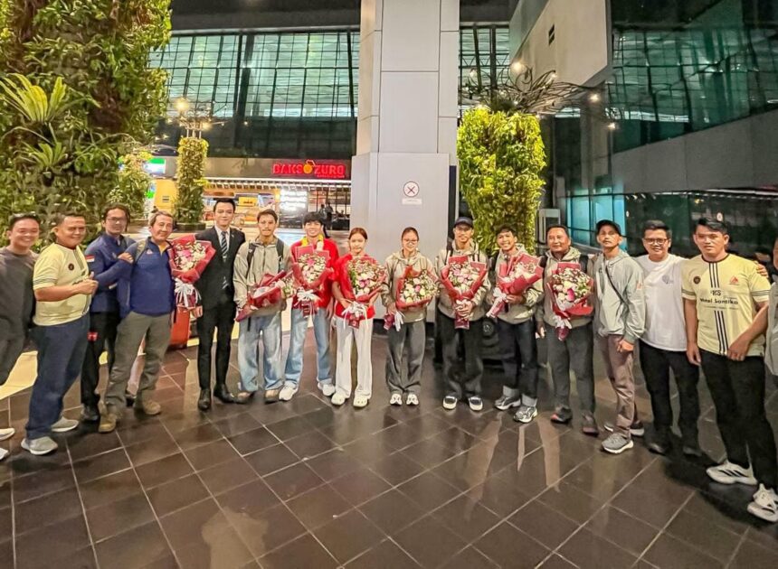 Hotel Santika Premiere Kota Harapan Indah Bekasi Sambut Hangat Juara Dunia Panjat Tebing Putra Tri Ramadani
