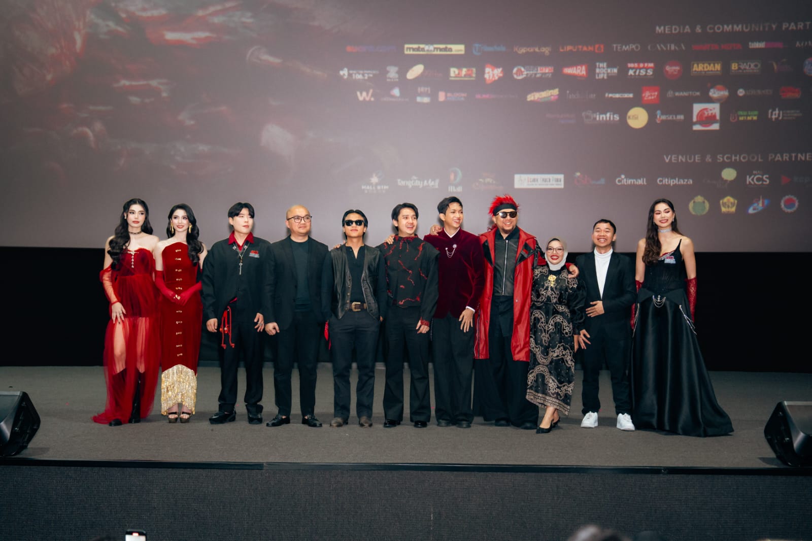 ‘402 Rumah Sakit Angker Korea’ Banjir Pujian di Gala Premiere, Sutradara Asli Gonjiam Beri Approval