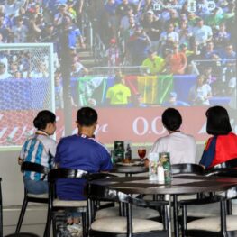 Vasaka Hotel Jakarta Hadirkan Nobar Piala Dunia 2026 dengan Giant Screen dan Paket Menginap